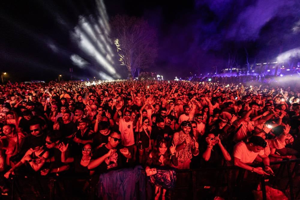 Massano's set was a feast for the senses, blending chart-topping anthems with futuristic visuals.