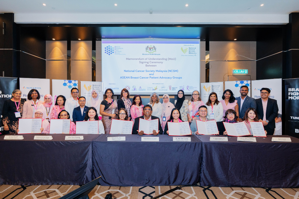 The National Cancer Society Malaysia (NCSM) and ASEAN Breast Cancer Patient Advocacy Groups formalized their collaboration through a Memorandum of Understanding (MoU) signing ceremony, held as a key milestone during the APPISx SEA Roundtable. This strategic alliance, co-hosted by APPIS and NCSM, underscores a shared commitment to advancing equitable access to breast cancer care across Southeast Asia through patient-centered innovation, regional advocacy, and multistakeholder collaboration. -Photo: APPISx SEA