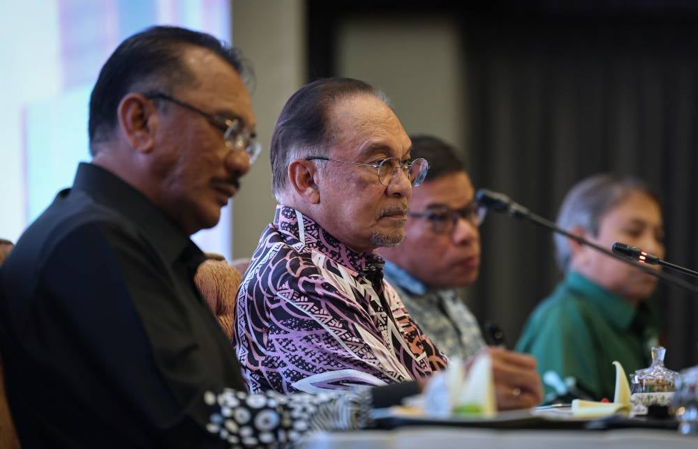 Prime Minister Datuk Seri Anwar Ibrahim said the request was made following positive developments from diplomatic discussions with several key world leaders, including Erdogan, Qatari Prime Minister Sheikh Mohammed bin Abdulrahman Al-Thani and United States Secretary of State Marco Rubio. - Bernama photo