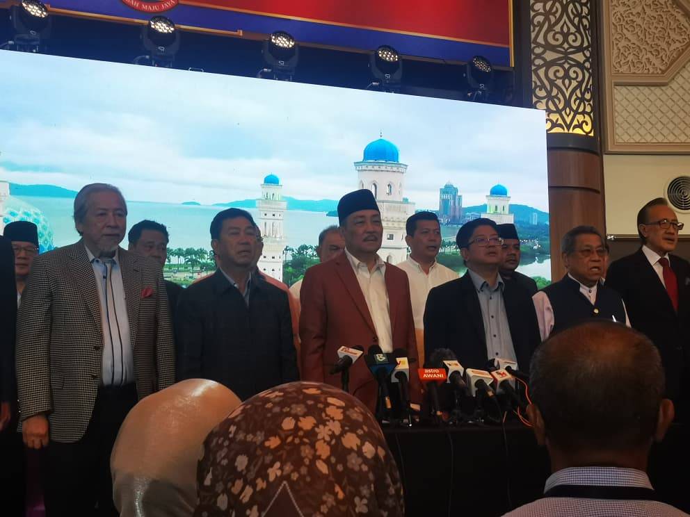 The Sabah State Legislative Assembly has been officially dissolved today to make way for the 17th Sabah State Election. Photo/Sinar