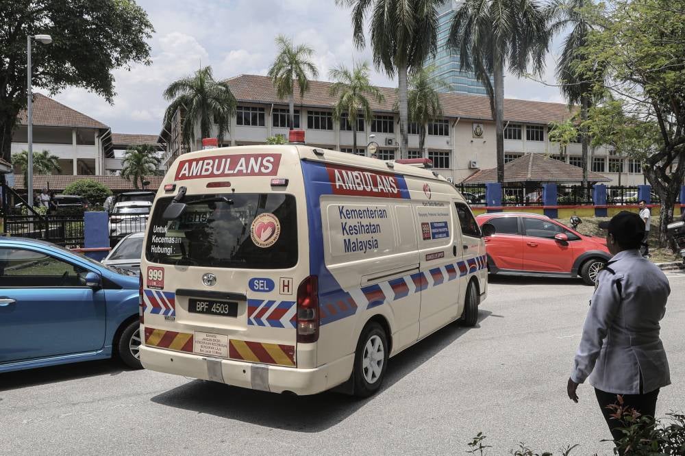 Petaling Jaya district police chief, ACP Shamsudin Mamat said the victim was found near the school’s toilet with multiple stab wounds on her body, while the suspect — a 14-year-old male student from the same school — was arrested at the scene to assist with the investigation. - Photo: BERNAMA