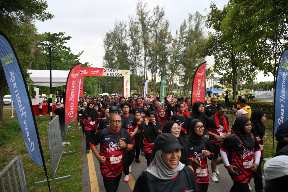 Over 1,100 runners, which included members of the public and SD Guthrie employees, turned Carey Island into a vibrant running trail at the inaugural Carey Heritage Run. The event celebrated community, wellness, and nature, with participants showing up in full force across the 21KM, 10KM, and 5KM categories.