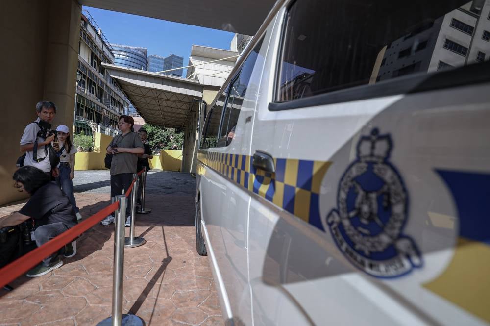 A 14-year-old male student has been remanded for seven days by the Magistrate’s Court to assist in the investigation into the stabbing of a 16-year-old female student at a secondary school in Petaling Jaya. - Photo: Bernama FILE PIX