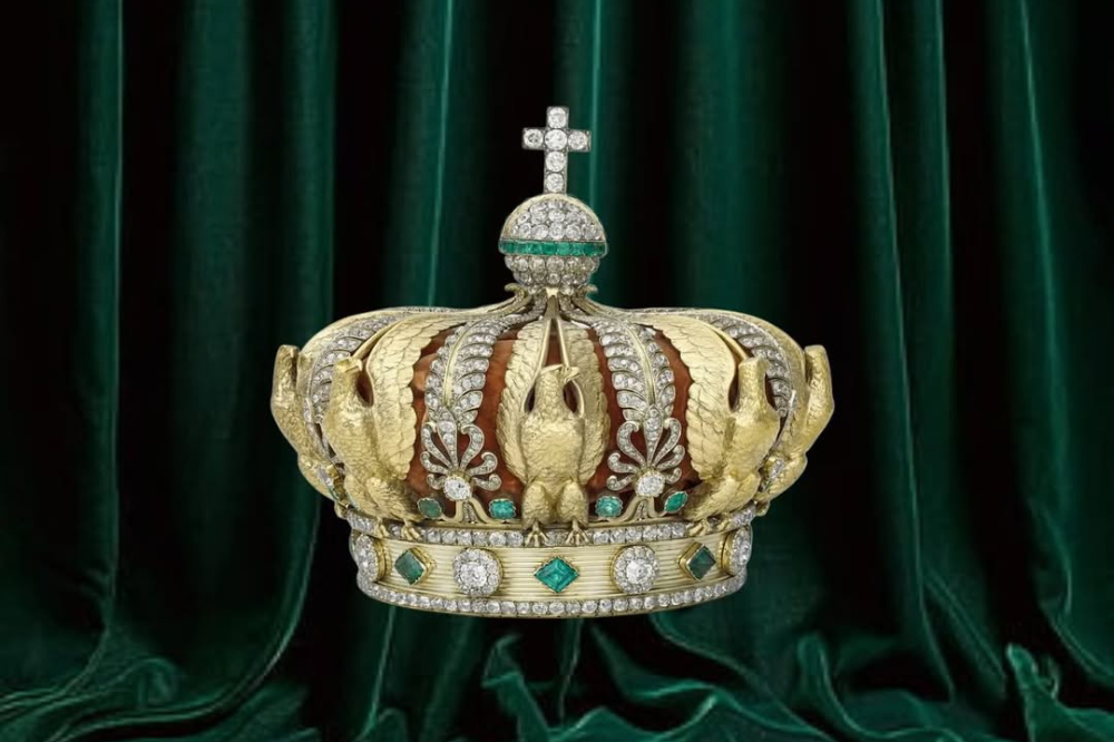 Empress Eugénie’s Crown. - Photo: Instagram / thecozymommyblog