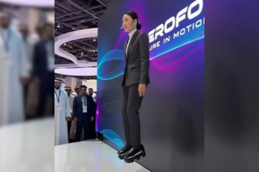 Viral videos of futuristic ‘flying shoes’ called Aerofoot, allegedly from ‘Gitex 2029’ have captivated audiences worldwide, but they are fake. - Photo: X