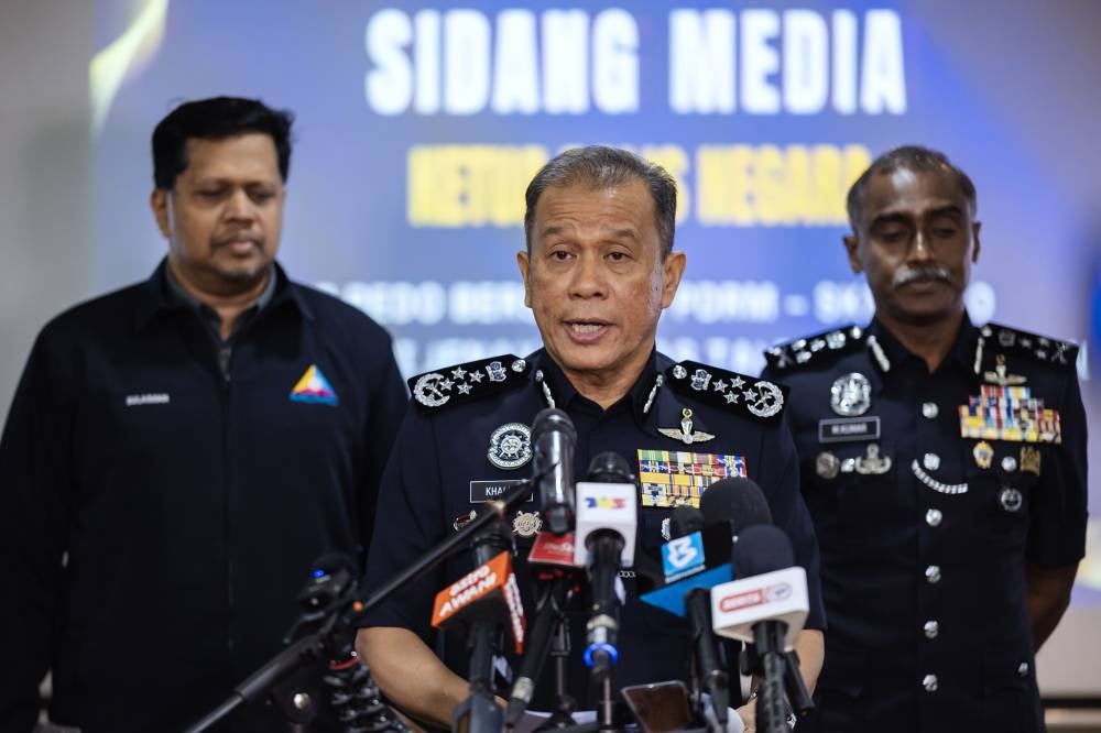 In an unrelated matter, the Khalid said he supported plans to station police officers at schools as an additional security measure following an increase in violent incidents involving students. - Bernama photo