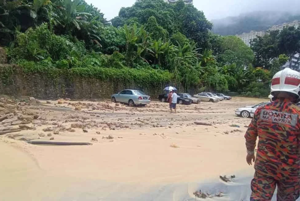 Firemen were still conducting inspections and continuous monitoring at the location as the rain had not stopped. - Photo courtesy of JBPM