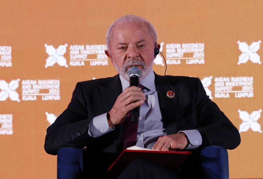 Brazilian President Luiz Inacio Lula da Silva (left) speaks during a panel session at the ASEAN Business and Investment Summit (ABIS) 2025 at the Malaysia International Trade and Exhibition Centre (MITEC) in conjunction with the 47th ASEAN Summit and Related Summits, taking place from today until Oct 28. Also present is ASEAN-BAC Indonesia Chairman Anindya Novyan Bakrie (right), who serves as the moderator. (BERNAMA PHOTO)