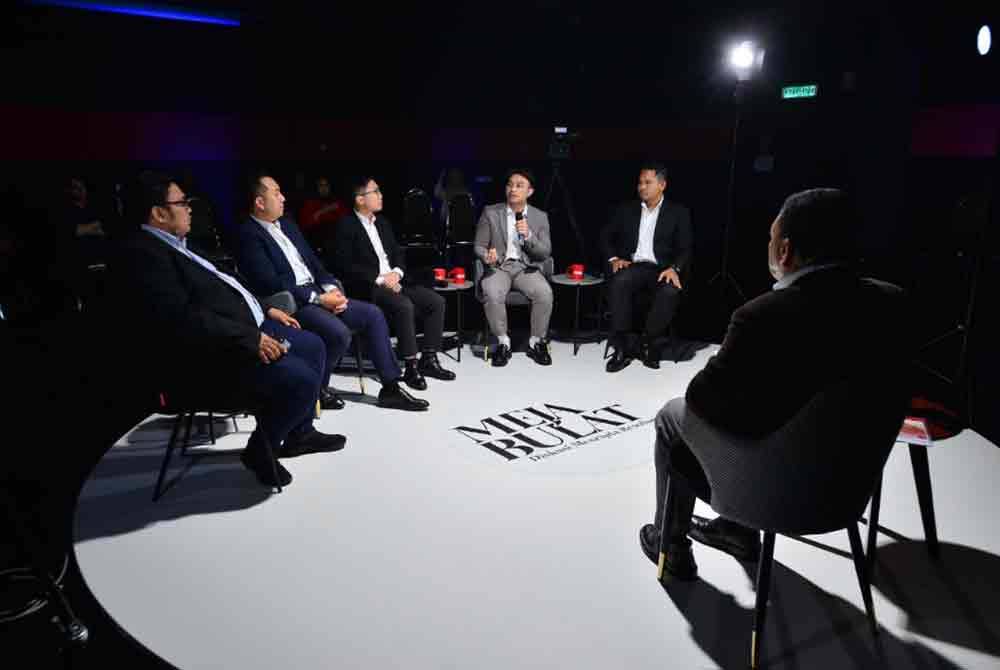 Sinar Harian's "Program Meja Bulat: Adakah Pendidikan Kita Dalam Krisis."