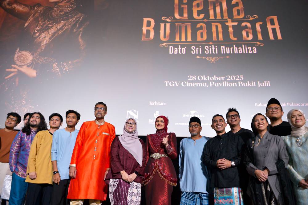 alaysia’s national songbird Datuk Seri Siti Nurhaliza Tarudin continues to strengthen her role as a champion of the nation’s musical heritage with the launch of her latest album, Gema Bumantara. Photo by Bernama