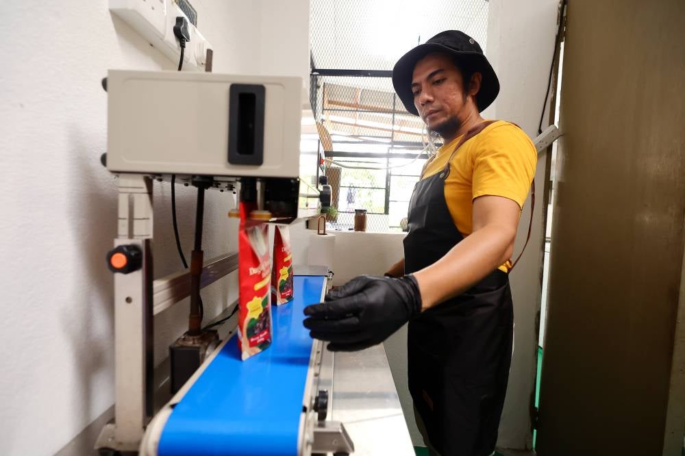 Each 200-gram pack of Daging Dendeng Ibu Gayah contains two servings and is sold at RM21.90. The product is available at selected petrol stations as well as on Shopee and TikTok. - Bernama photo