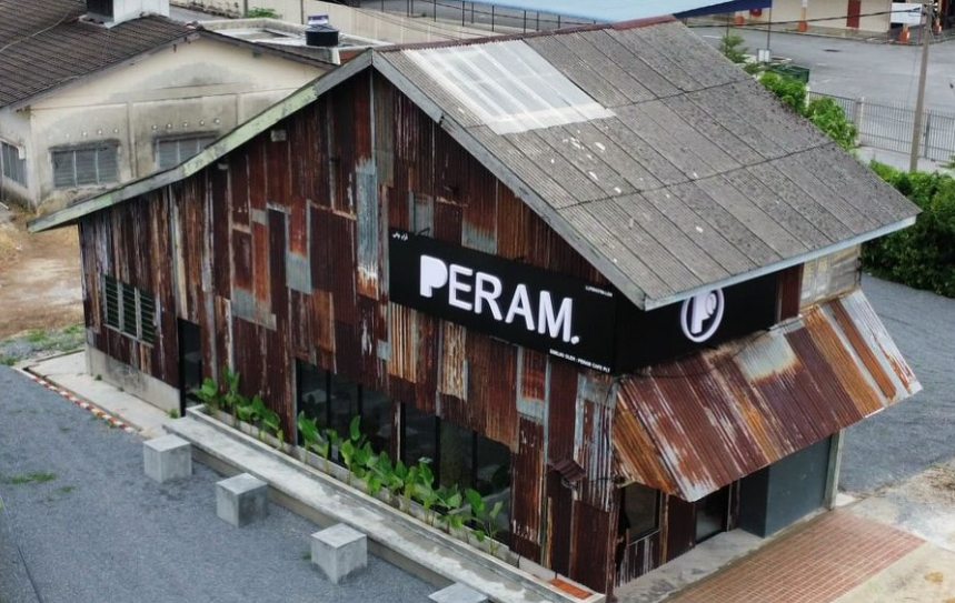 ON a quiet street in Kangar, Perlis, a building cloaked in rusted zinc sheets has become the town’s latest conversation piece. Photo: Instagram/peramcafe