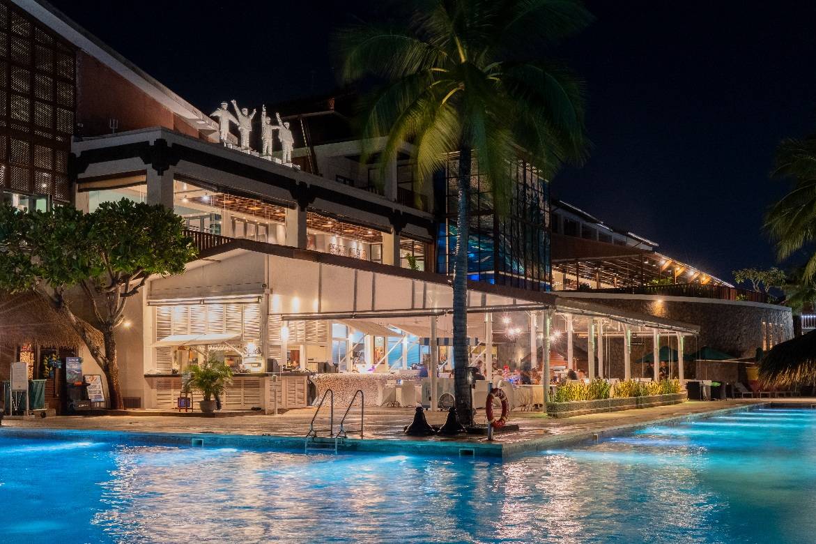 Hard Rock Bali Splash on Fire.