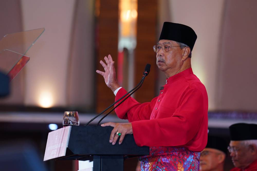 A special meeting between Muhyiddin and all Bersatu MPs is expected soon, with an internal source confirming the gathering.