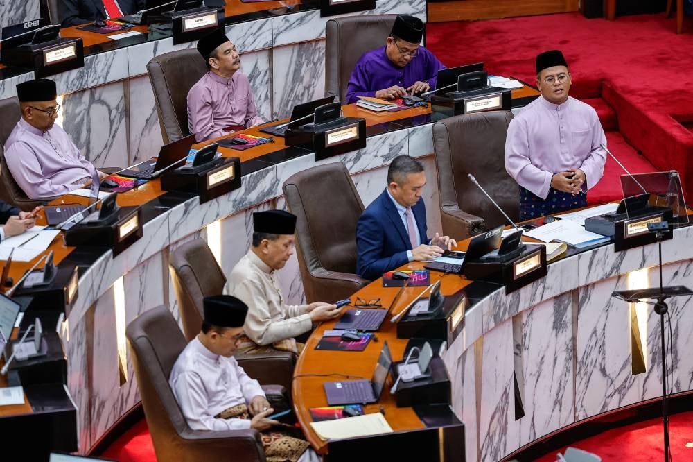 Selangor Menteri Besar Datuk Seri Amirudin Shari when tabling the Selangor 2026 Budget at the Selangor State Assembly here today. Photo by Bernama