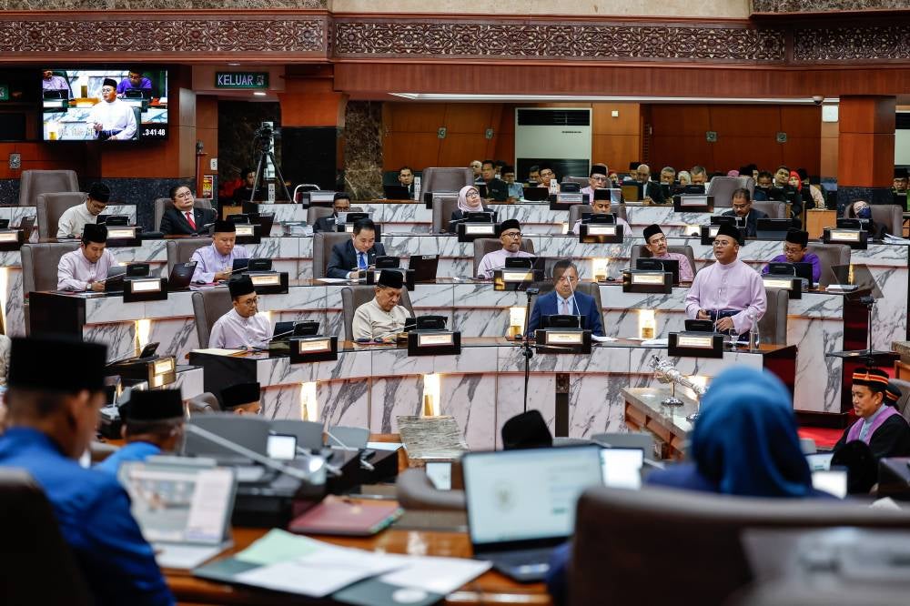 Selangor Menteri Besar Datuk Seri Amirudin Shari when tabling the Selangor 2026 Budget at the Selangor State Assembly here today. Photo by Bernama