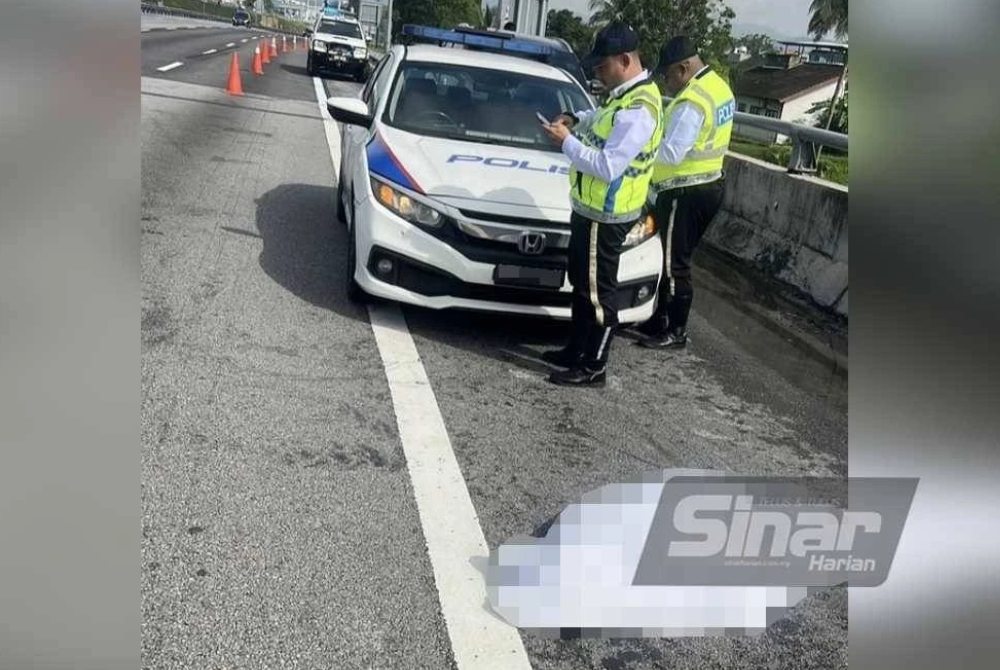While the victim was changing the tyre, a container truck driven by a 24-year-old man in the left lane collided with the woman.