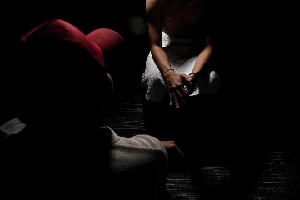 A total of 171 local men were freed after a magistrate rejected a late remand bid on Sunday (Nov 30). Photo: Bernama