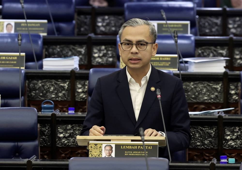 KUALA LUMPUR, 3 Dis -- Menteri Komunikasi, Datuk Fahmi Fadzil pada Mesyuarat Ketiga Penggal Ketiga, Parlimen ke-15 Dewan Rakyat di Bangunan Parlimen hari ini.
-- fotoBERNAMA (2025) HAK CIPTA TERPELIHARA
