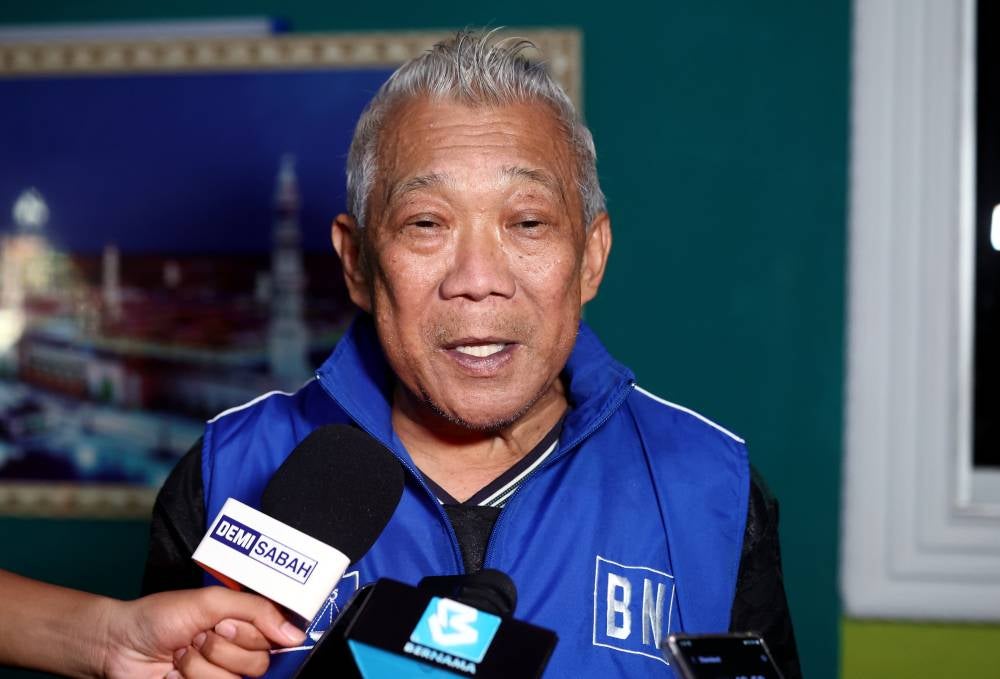 While the severity of his illness has not been disclosed, sources close to the family hinted that Bung had been admitted to a private hospital’s intensive care unit as he is critically ill. - BERNAMA FILE PIX