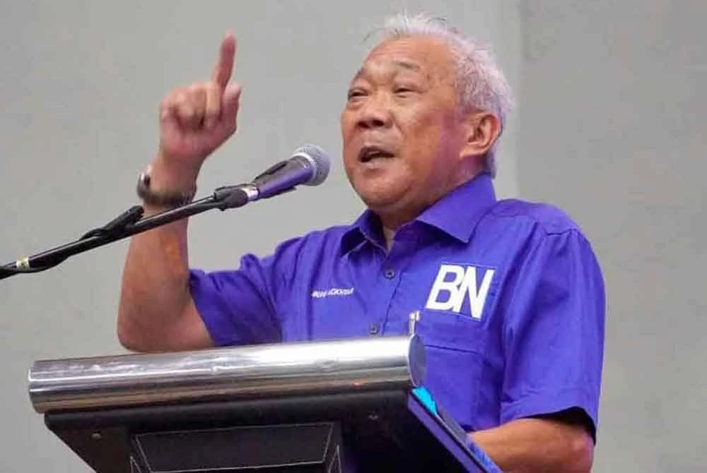 Datuk Seri Bung Moktar Radin.