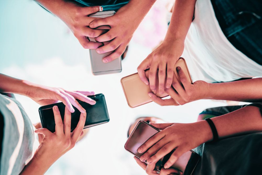 Richard Waterworth said the enforcement of age restrictions on social media platforms in the country may lead to many "unintended consequences.” Photo: Canva