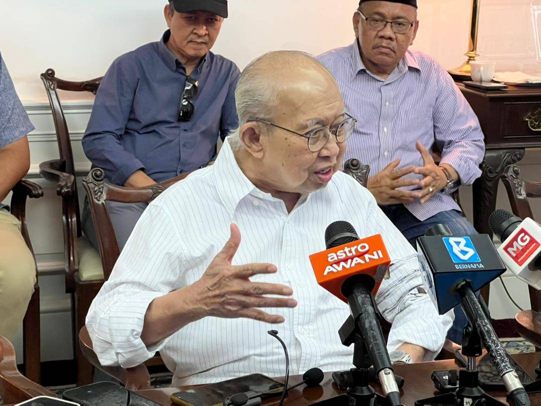 Umno veteran Tengku Razaleigh Hamzah during a press conference today.
