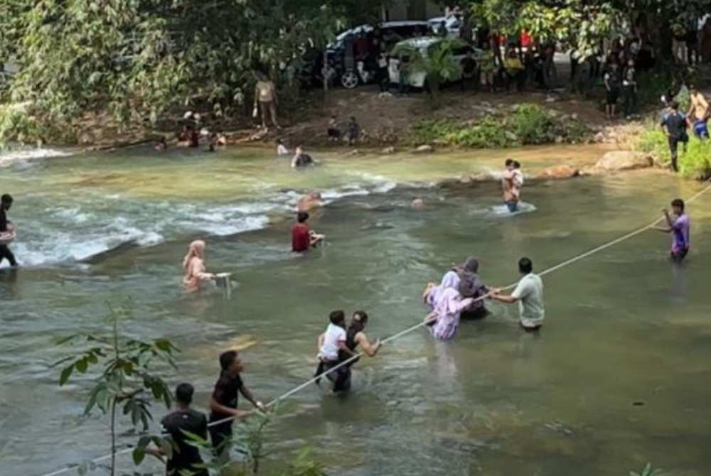 The bride, Wan Jamilah Wan Syukri, 28, said she and her husband, Mohd Faris Haikal Zulkifli, 26, were deeply saddened and sympathised with the guests who had come to celebrate their wedding, only for it to end in an unfortunate incident.