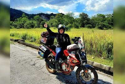 Anita Yusof’s Global Dream Ride that began in 2015 aboard her trusty Yamaha FZ150i motorbike has taken her to over 120 countries on all seven continents. - Pictures from Instagram/gdranitayusof