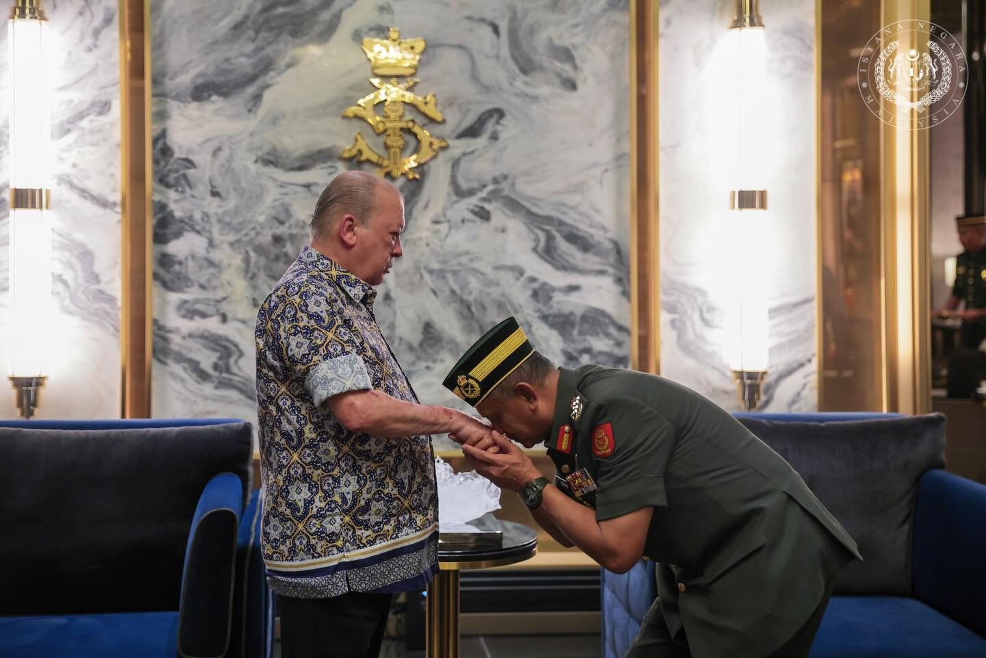 Earlier today, His Majesty granted an audience to the newly appointed Army Chief at Istana Bukit Tunku here. Photo: Facebook/Sultan Ibrahim Sultan Iskandar