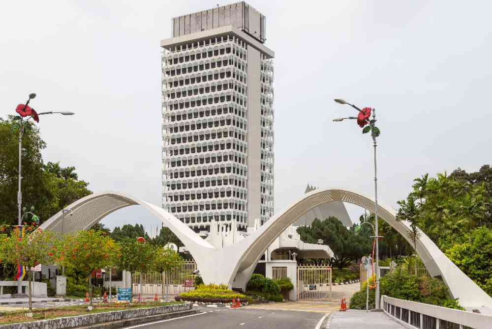 Prime Minister Datuk Seri Anwar Ibrahim announced that the government will table a bill to limit the tenure of the Prime Minister to 10 years or two terms.