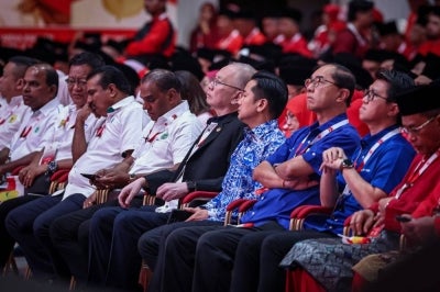 Umno president Datuk Seri Ahmad Zahid Hamidi, in his speech, invited all parties in coalition that were feeling disaffected to remain and strengthen BN. - Bernama photo