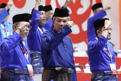 Mohamad said Umno’s presence in the Unity Government remains crucial as a balancing force, ensuring that policies affecting the rakyat are properly debated and scrutinised. - Bernama photo