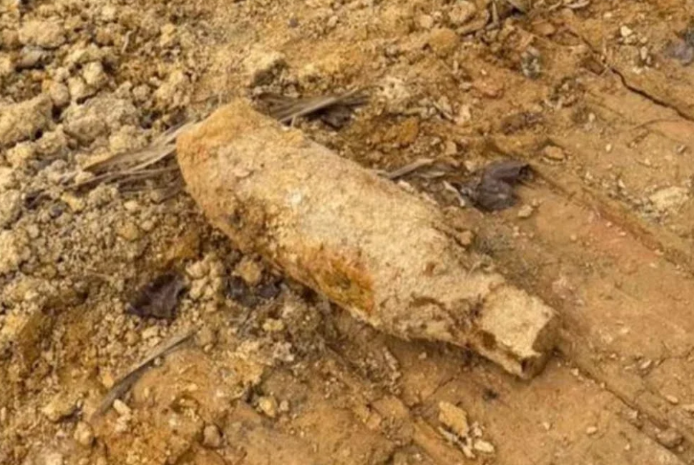 Disposal was successfully carried out at 5.56pm at the same location without any damage to public property or loss of life. - Photo courtesy of PDRM