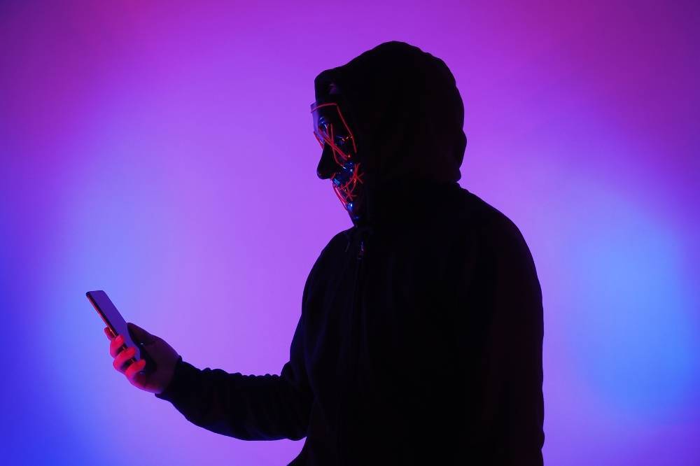 Based on the profile of scam cases recorded by the ministry, private sector workers, civil servants, retirees, students and businessmen are among the most victims of scams.