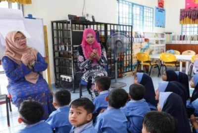 On Jan 20, Prime Minister Datuk Seri Anwar Ibrahim when launching the National Education Plan (RPN) 2026-2035, announced that starting next year, six-year-old children can enrol in Year One, but this is not mandatory and is up to parents.