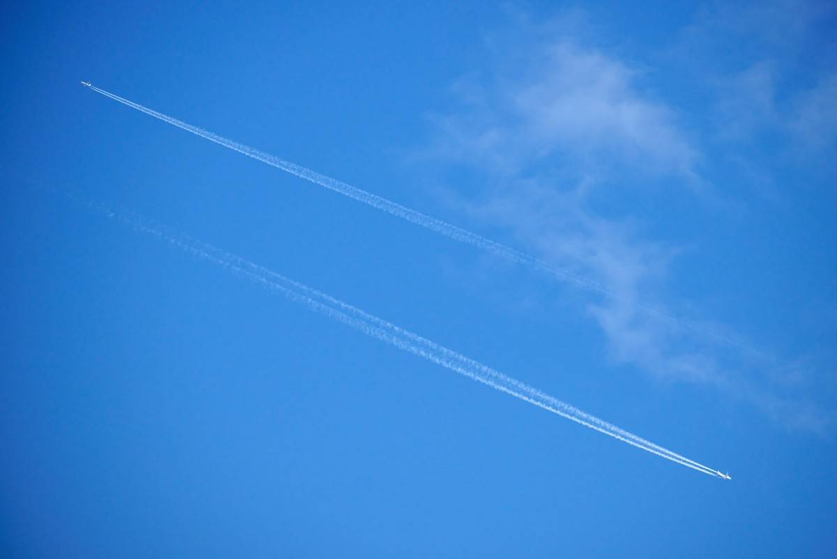 The domestic flight operated by state-owned airline Satena was travelling from Cúcuta to Ocaña when it lost contact with air traffic control just minutes after take-off. (Photo by Jure Makovec / AFP) - Photo for illustration purpose only