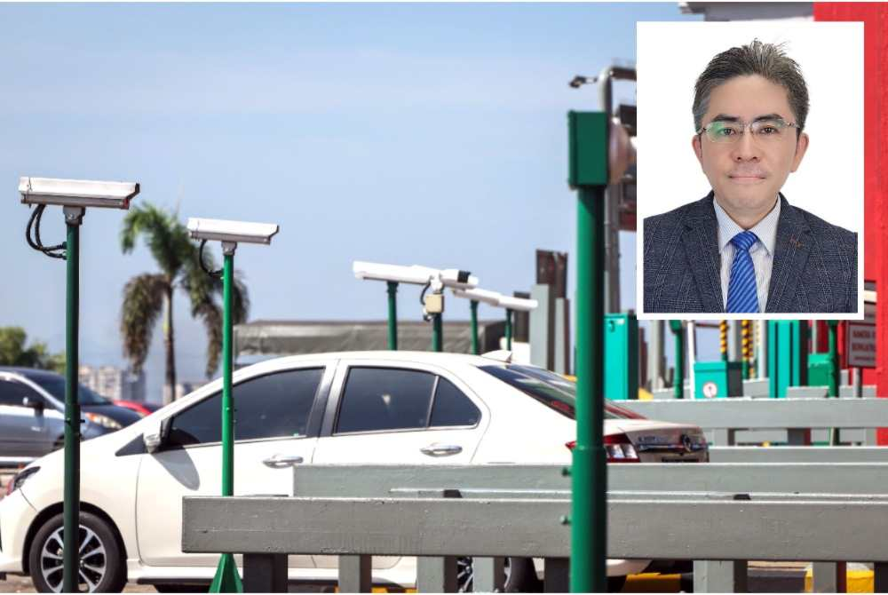ANPR can reduce the reliance on physical roadblocks which often cause congestion. Inset: Law Teik Hua