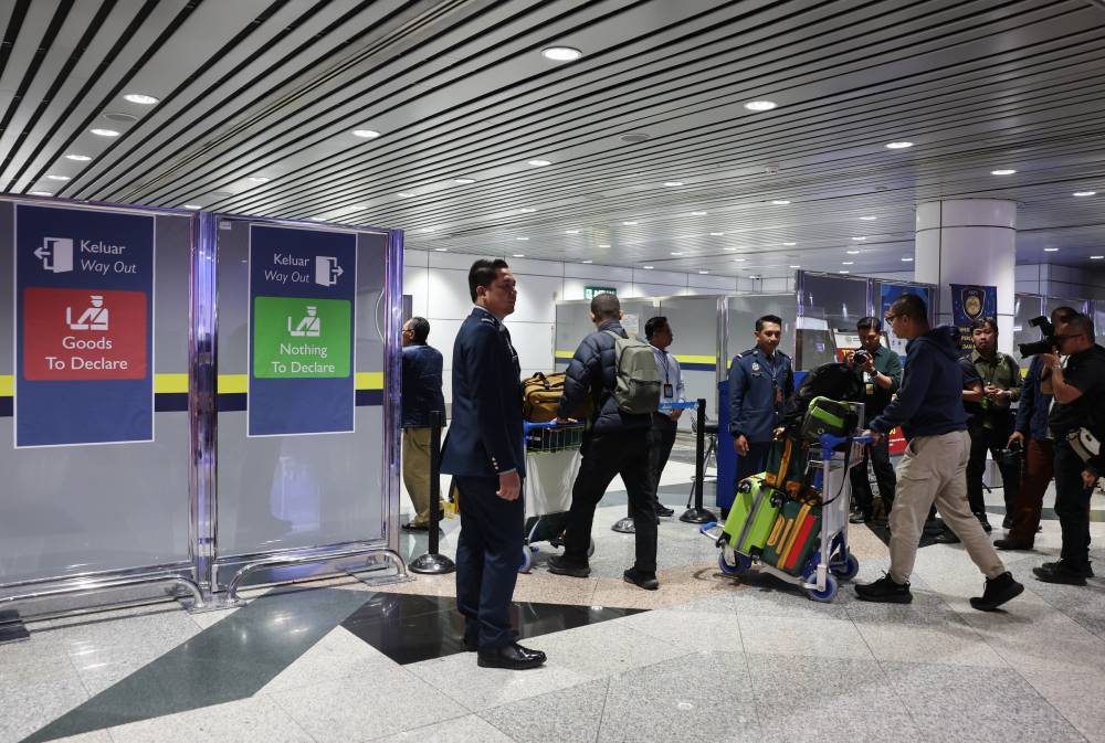 The Indian Health Ministry has confirmed two cases of Nipah virus in the eastern state of West Bengal. On Tuesday, it reported that the outbreak has been contained. - Bernama photo for illustration purpose only