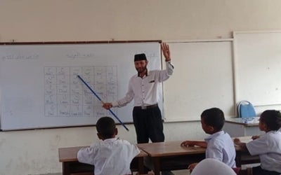 Hasmadi Ghazali reported for duty at Sekolah Kebangsaan (SK) Balar in Pos Balar earlier this month, bringing to an end nearly 11 years of a long-distance marriage with his wife Norsiah Along, 50, a Temiar Orang Asli who lives in the settlement with their four children. Photo source: Hasmadi Ghazali via Bernama