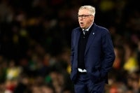 Brazil's Italian coach Carlo Ancelotti reacts during the International friendly football match between Brazil and Senegal at The Emirates Stadium in London on November 15, 2025. (Photo by Ian Kington / AFP)
