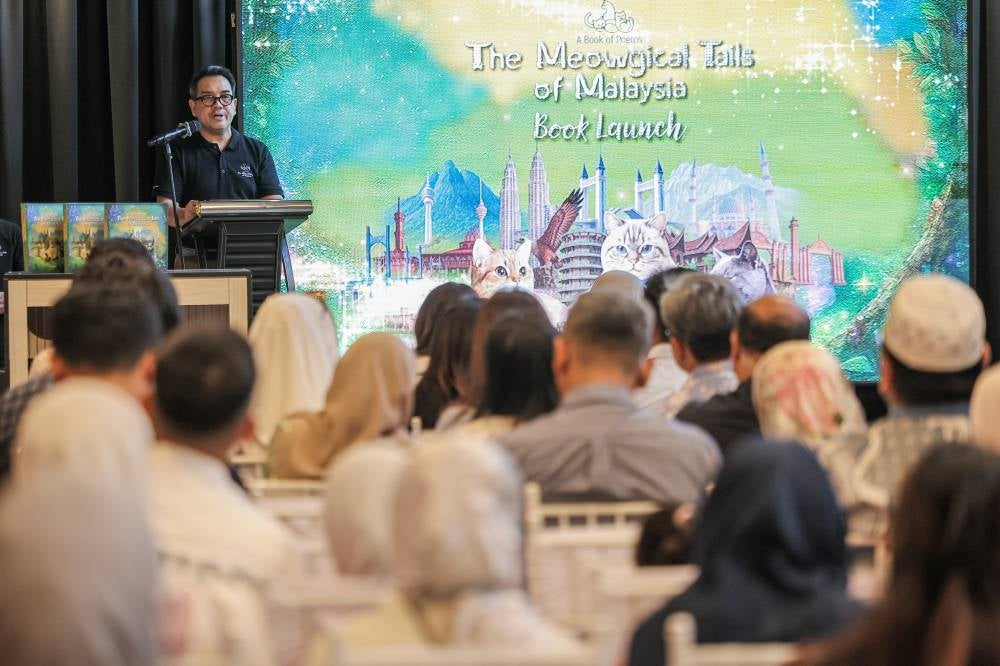 bzBee Consult founder and managing director Prof Mohd Said Bani CM Din delivering his speech during the launch of ‘A Book of Poems: The Meowgical Tails of Malaysia’ at the Lumi Marketplace. - Photo by Bernama