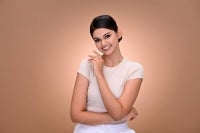 Blending humour, romance and tradition, the two hour film reflects everyday life within the Punjabi community while exploring an universal theme familiar to many young adults today, balancing family expectations with personal happiness.