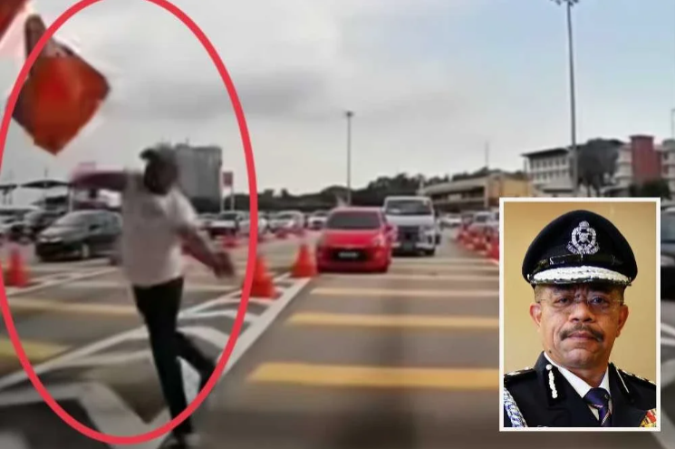 Subang Jaya District Police chief ACP Wan Azlan Wan Mamat said police detected a video post of the incident on Facebook and a police report was lodged by an officer at 1.37am today.