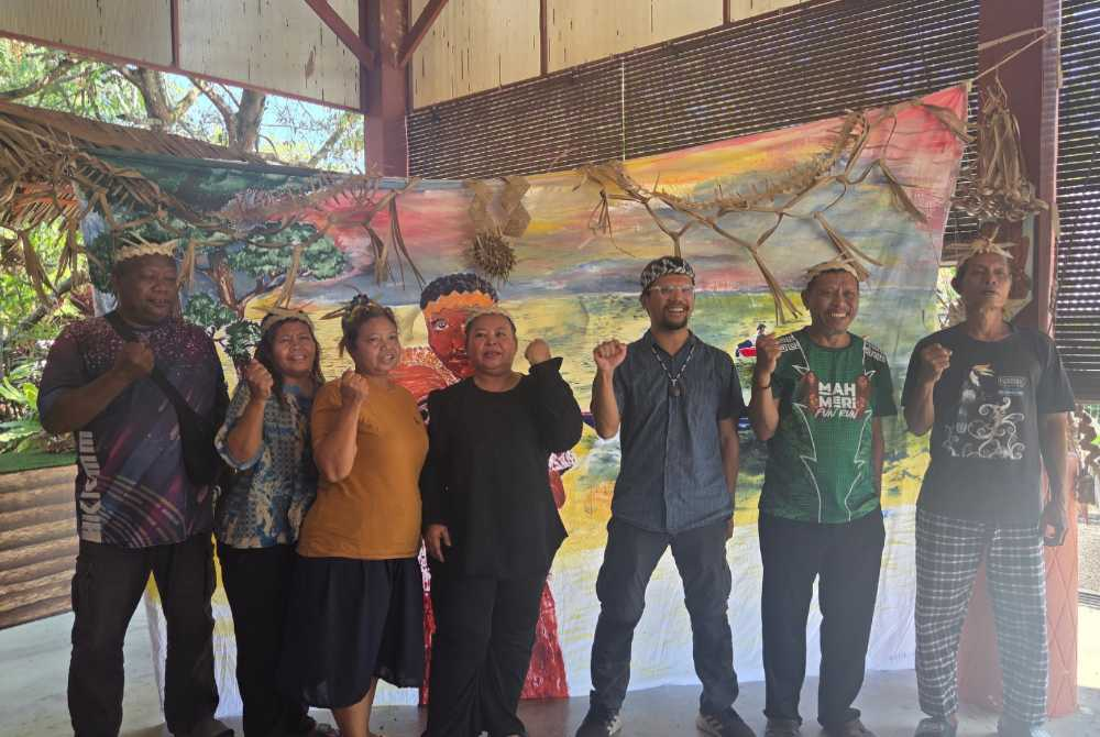 Representatives from five Orang Asli villages gathered at a press conference at the Sungai Bumbun Community Hall on Wednesday to voice their concerns over the port expansion 