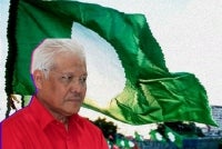 Political analyst Associate Professor Dr Mohd Azhar Abd Hamid suggested that Hamzah’s strong rapport with the top leadership of Pas could significantly smoothen his transition into the Islamic party.