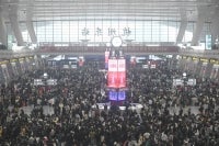 People crowd a railway station in Hangzhou, in China’s eastern Zhejiang province on February 13, 2026, ahead of Lunar New Year celebrations. Millions across China are returning to their hometowns to celebrate the beginning of the Year of the Horse on February 17. (Photo by CN-STR/AFP)