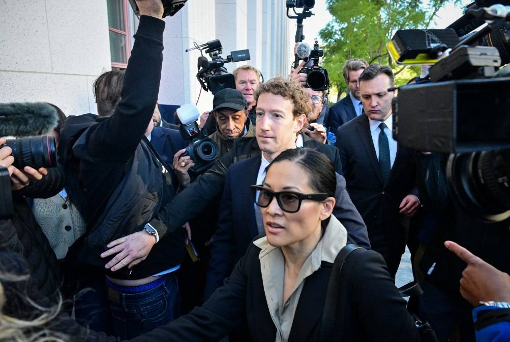 Meta CEO and Chairman Mark Zuckerberg arrives at Los Angeles Superior Court ahead of the social media trial tasked to determine whether social media giants deliberately designed their platforms to be addictive to children, in Los Angeles, on Feb 18, 2026. - (Photo by Frederic J. Brown / AFP)
