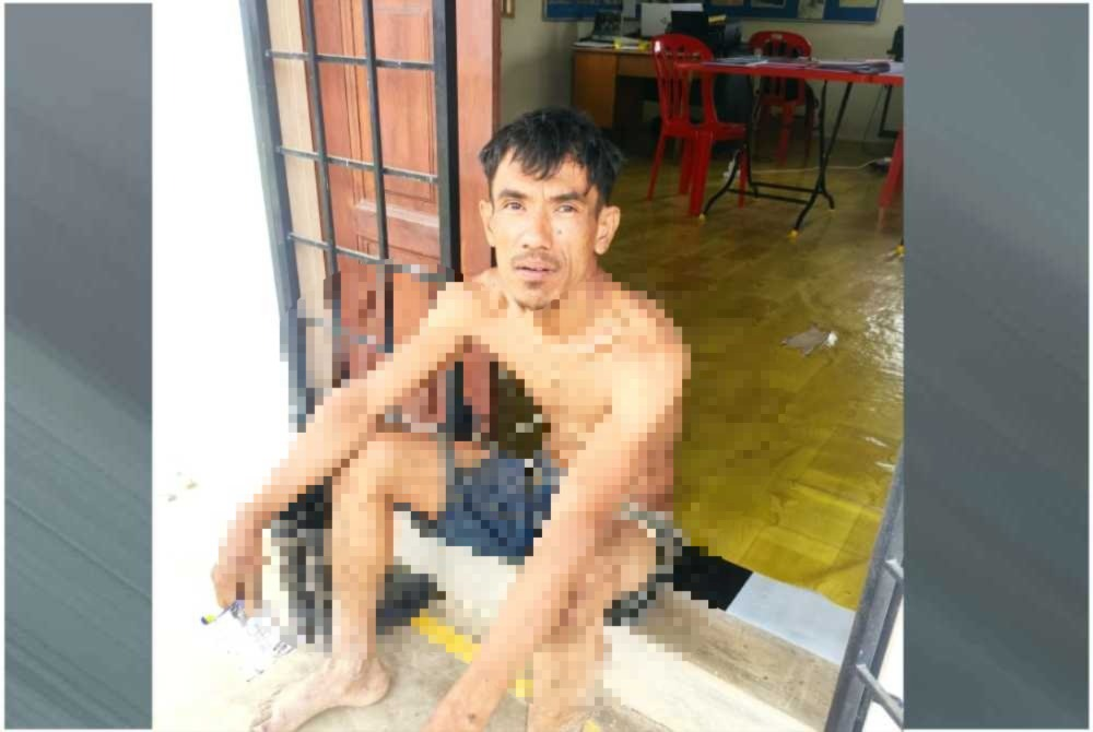 Muhd Safuan Che Mood, 38, was discovered by an oil palm plantation worker in a weak and exhausted state before being reunited with his family. - Photo: JBPM