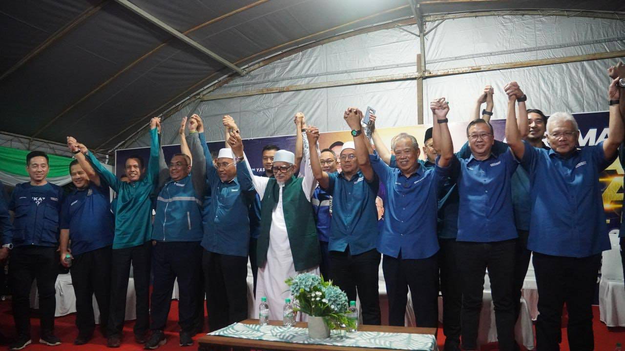Pas president Tan Sri Abdul Hadi Awang, who is also Perikatan Nasional (PN) deputy chairman, said that the party has yet to reach a decision on the matter, following Hamzah’s expulsion from Bersatu. - Photo source: Perikatan Nasional/FB